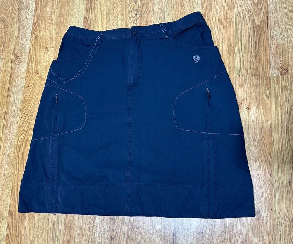 Mountain Hardwear Women's Nylon Black Skirt Hiking w/Pockets - 14